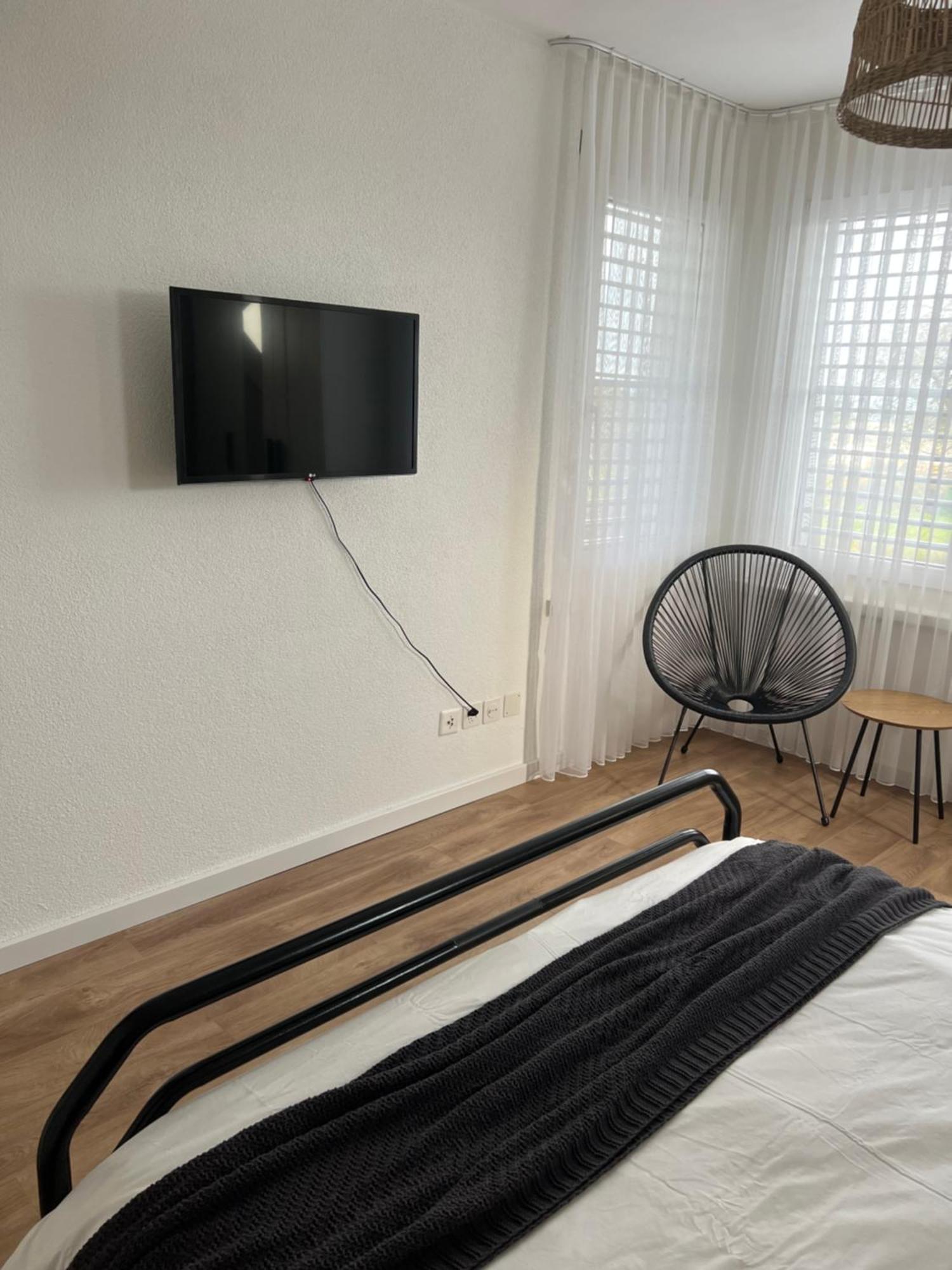 Black&White Apartment Uzwil エクステリア 写真
